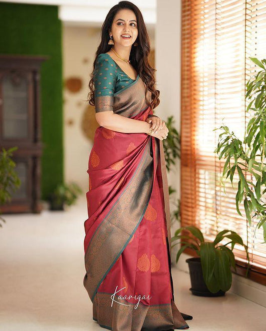 Saree maroon and green